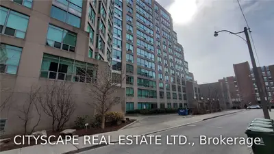 942 Yonge Street 118, Toronto C02, ON M4W 3S8