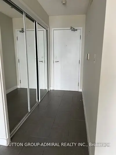 15 Fort York Boulevard 2215, Toronto C01, ON M5V 3Y6