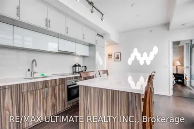 8 Mercer Street 3002, Toronto C01, On M5v 0c4