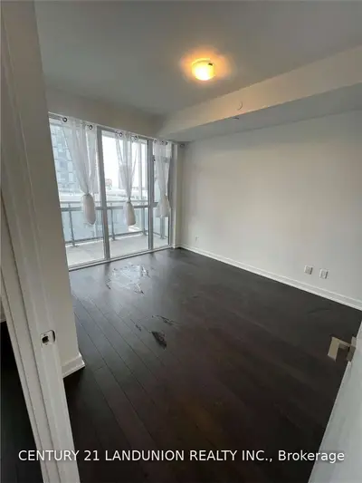 50 Ordnance Street 712, Toronto C01, ON M6K 1A2