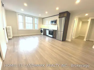701 Eglinton Avenue W 404, Toronto C03, ON M5N 1C6