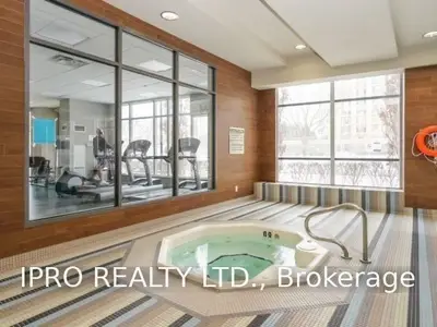 35 Hollywood Avenue 223, Toronto C14, ON M2N 0A9