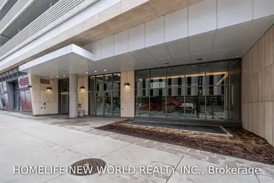 2221 Yonge Street 407, Toronto C10, ON M4S 2B4