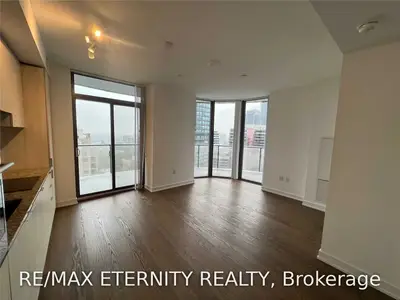 11 Wellesley Street W 3008, Toronto C01, ON M4Y 1E8