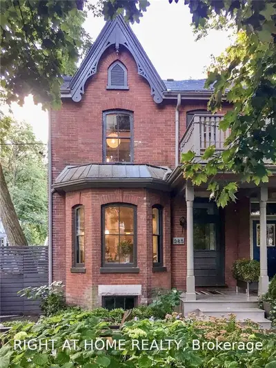 285 Carlton Street 1, Toronto C08, ON M5A 2L6