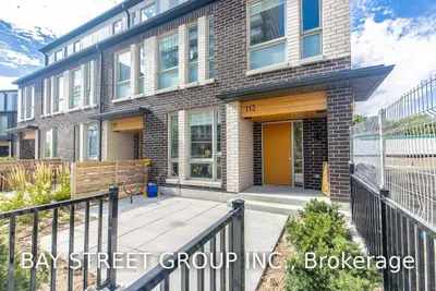 180 Fairview Mall Drive 113, Toronto C15, ON M2J 0G4