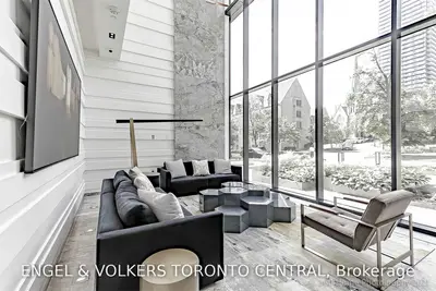 57 St Joseph Street 812, Toronto C01, ON M5S 0C5