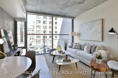 25 Oxley Street 302, Toronto C01, ON M5V 2J5