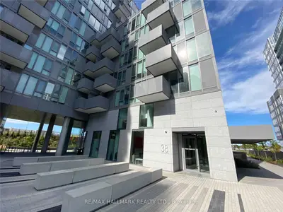 38 Monte Kwinter Court 429, Toronto C06, ON M3H 0E2