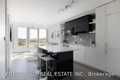 6 Parkwood Avenue 309, Toronto C03, ON M4V 1V1