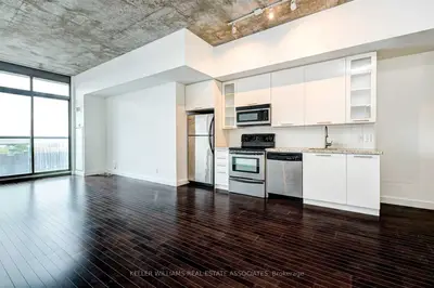 33 Mill Street 430, Toronto C08, ON M5A 3R3