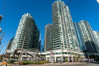 10 Yonge Street 513, Toronto C01, ON M5E 1R4