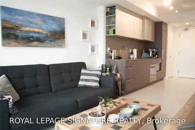 19 Western Battery Road 2820, Toronto C01, ON M6K 0E3