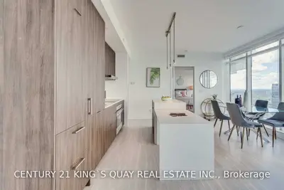 1 Bloor Street E 6201, Toronto C08, ON M4W 1A9