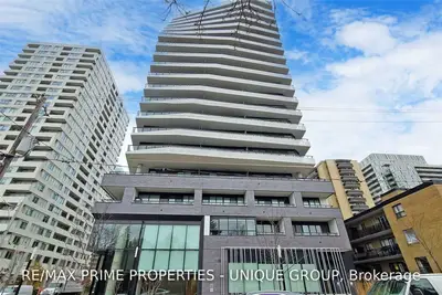 11 Lillian Street 303, Toronto C10, ON M4S 2H7