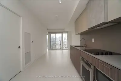 19 Western Battery Road 2221, Toronto C01, ON M6K 0E3