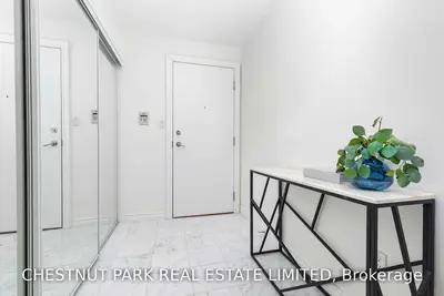 801 Bay Street 811, Toronto C01, ON M5S 1Y9