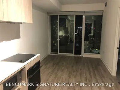 77 Shuter Street 2811, Toronto C08, ON M5B 0B8