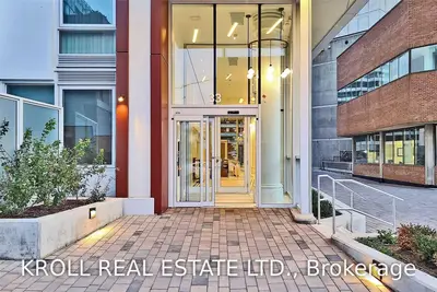 33 Helendale Avenue 909, Toronto C03, On M4r 0a4