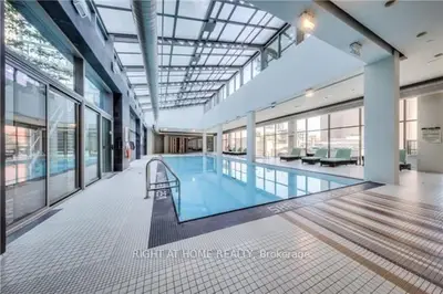 38 Grenville Street 1008, Toronto C01, ON M4Y 1A5