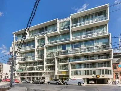 75 Portland Street 715, Toronto C01, ON M5V 2M9