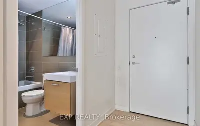 318 King Street E 614, Toronto C08, ON M5A 1K6