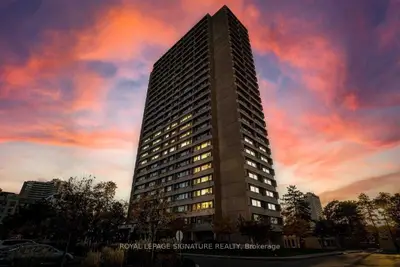 715 Don Mills Road 1107, Toronto C11, On M3c 1s4