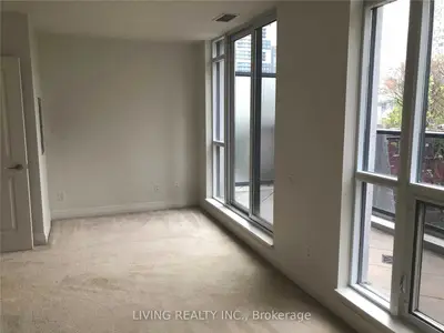 23 Carlton Street 312, Toronto C08, On M5b 1l5