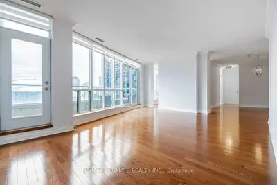 250 Wellington Street W Ph36, Toronto C01, ON M5V 3P6