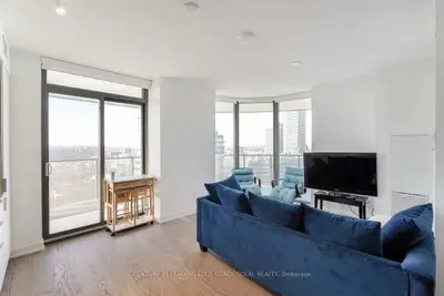 11 Wellesley Street W 3708, Toronto C01, ON M4Y 0G4