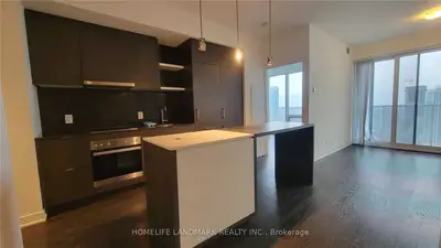 88 Harbour Street 6506, Toronto C01, ON M5J 1B7