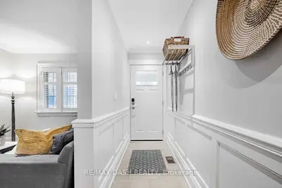 229 Woburn Avenue, Toronto C04, ON M5M 1L1