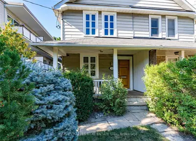38 Thelma Avenue, Toronto C03, ON M4V 1X9