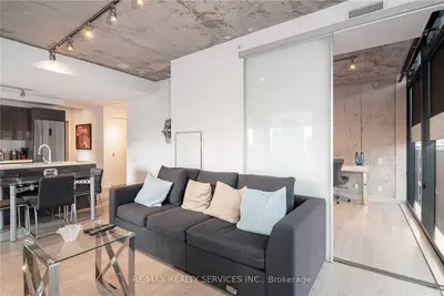 11 Charlotte Street 1507, Toronto C01, ON M5V 2H5