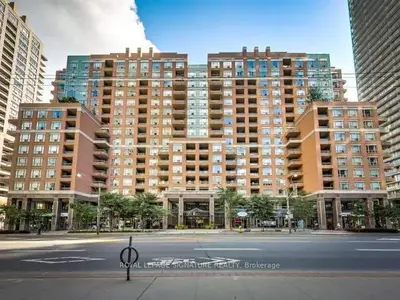 887 Bay Street 504, Toronto C01, ON M5S 3K4