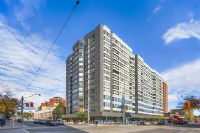 130 Carlton Street 801, Toronto C08, ON M5A 4K3