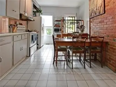 330 Margueretta Street, Toronto C01, ON M6H 3S3