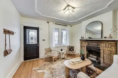 46 Kenwood Avenue, Toronto C03, ON M6C 2R9