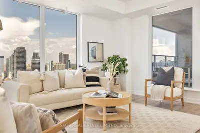 20 Edward Street Lph1, Toronto C01, ON M5G 1C9