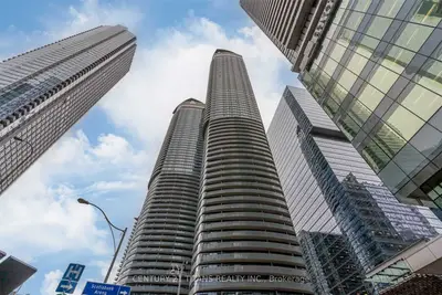 14 York Street 6603, Toronto C01, ON M5J 0B1