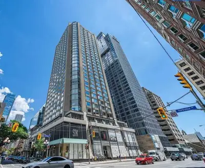 155 Yorkville Avenue 1507, Toronto C02, ON M5R 1C4