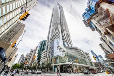 1 Bloor Street E 4301, Toronto C08, ON M4W 1A9