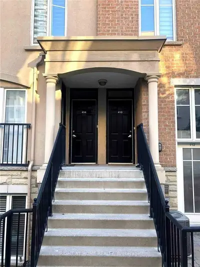 34 Western Battery Road 415, Toronto C01, ON M6K 3N9