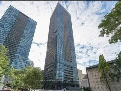 101 Charles Street E 4301, Toronto C08, ON M4Y 0A9