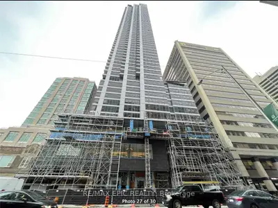 395 Bloor Street 2911, Toronto C08, ON M4W 1H7