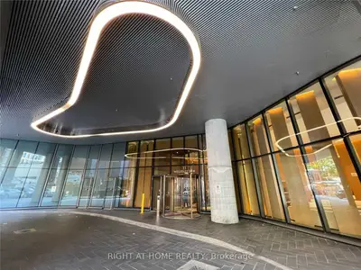 11 Wellesley Street W 2810, Toronto C01, ON M4Y 0G4