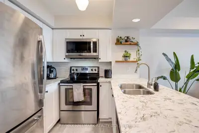 801 King Street W 1011, Toronto C01, ON M5V 3C9
