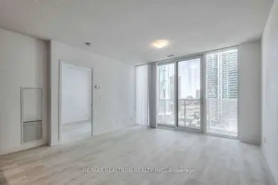 100 Harbour Street 1706, Toronto C01, ON M2J 2T5