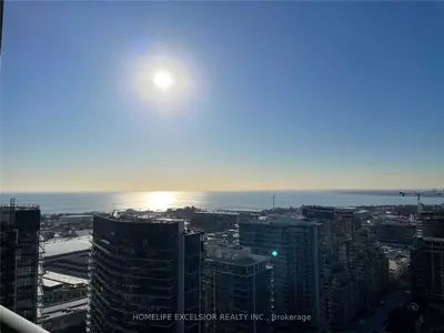 19 Western Battery Road Ph 17, Toronto C01, ON M6K 3S4