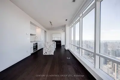 1 Bloor Street E 6409, Toronto C08, ON M4W 0A8